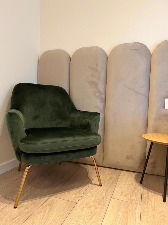 Tirana Center Hideaway Apartment ภายนอก รูปภาพ